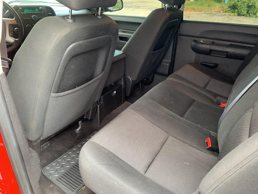 Used Chevrolet Silverado 1500 4WD Crew Cab 143.5" LT 2011 | Dealertown Auto Wholesalers. Milford, Connecticut Used Chevrolet Silverado 1500 4WD Crew Cab 143.5" LT 2011 | Dealertown Auto Wholesalers. Milford, Connecticut
