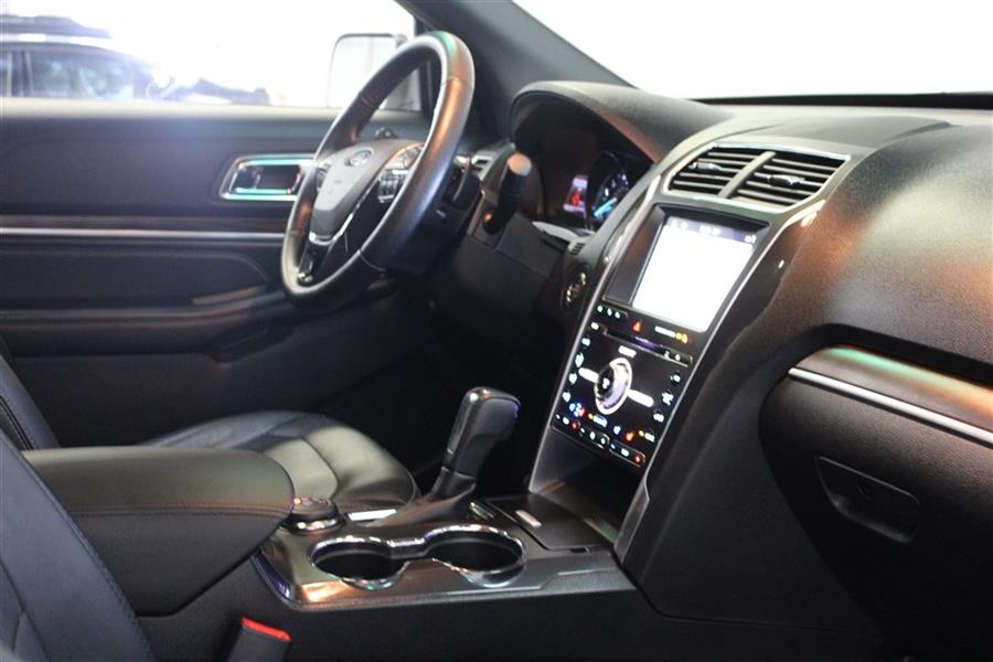 Used Ford Explorer LIMITED 2017 | Fast Track Motors. Paterson, New Jersey Used Ford Explorer LIMITED 2017 | Fast Track Motors. Paterson, New Jersey