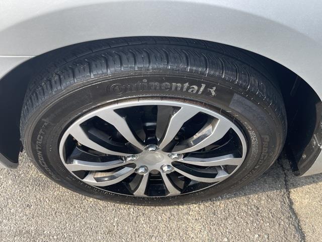 Used Nissan Sentra SV 2015 | Hillside Auto Outlet. Jamaica, New York Used Nissan Sentra SV 2015 | Hillside Auto Outlet. Jamaica, New York