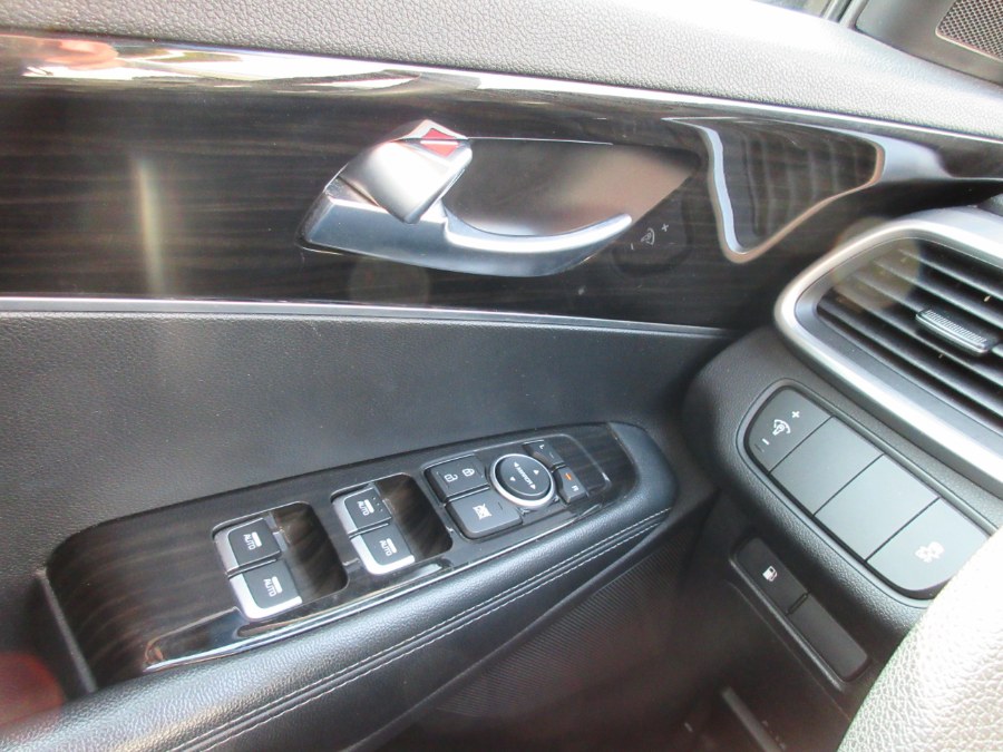 Used Kia Sorento LX V6 FWD 2020 | Route 27 Auto Mall. Linden, New Jersey Used Kia Sorento LX V6 FWD 2020 | Route 27 Auto Mall. Linden, New Jersey