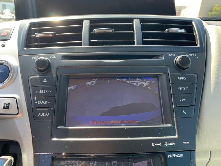 Used Toyota Prius V Five 2014 | Green Light Auto Wholesale. Daly City, California Used Toyota Prius V Five 2014 | Green Light Auto Wholesale. Daly City, California