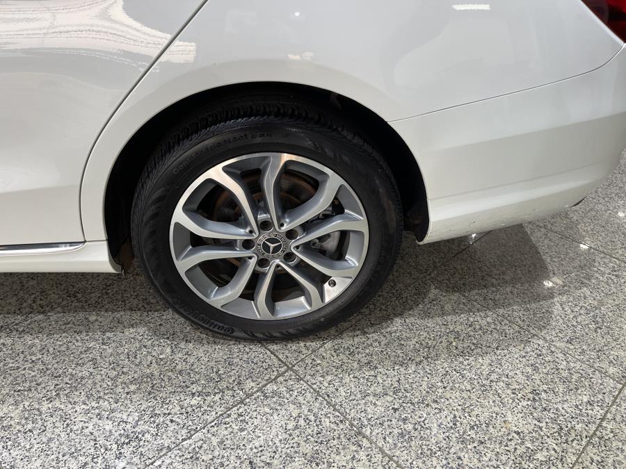 Used Mercedes-Benz C-Class C 300 4MATIC Sedan 2018 | Dream Car Gallery. Woodbury, New York Used Mercedes-Benz C-Class C 300 4MATIC Sedan 2018 | Dream Car Gallery. Woodbury, New York