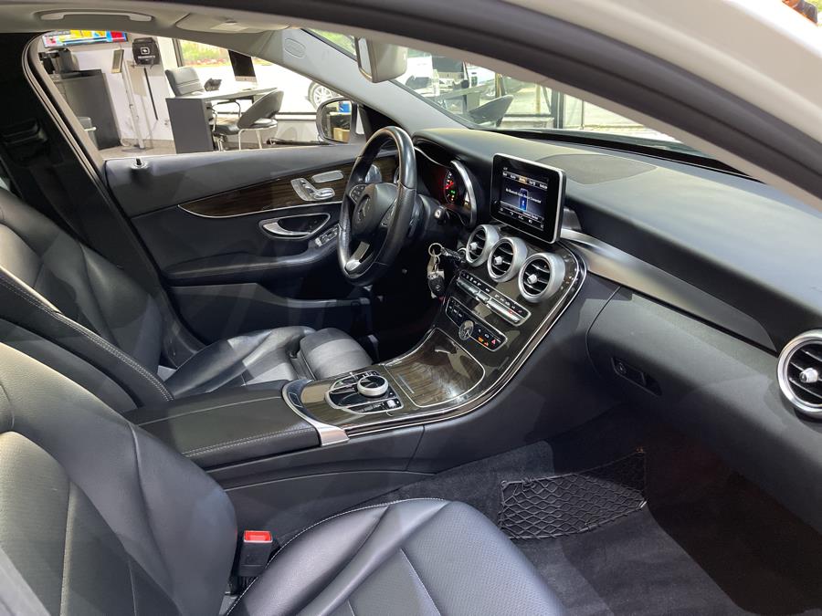 Used Mercedes-Benz C-Class C 300 4MATIC Sedan 2018 | Dream Car Gallery. Woodbury, New York Used Mercedes-Benz C-Class C 300 4MATIC Sedan 2018 | Dream Car Gallery. Woodbury, New York