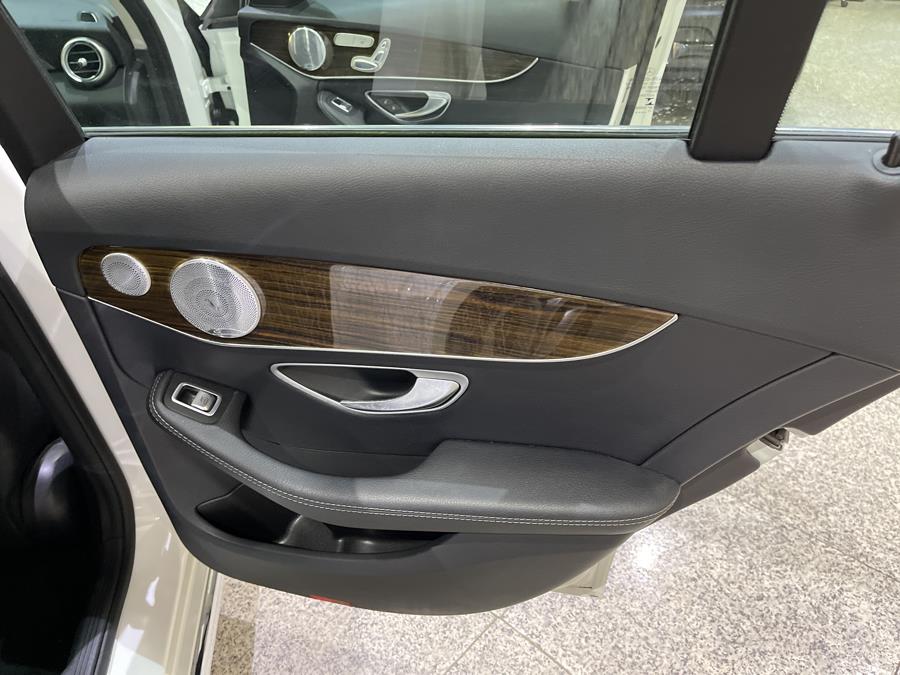 Used Mercedes-Benz C-Class C 300 4MATIC Sedan 2018 | Dream Car Gallery. Woodbury, New York Used Mercedes-Benz C-Class C 300 4MATIC Sedan 2018 | Dream Car Gallery. Woodbury, New York
