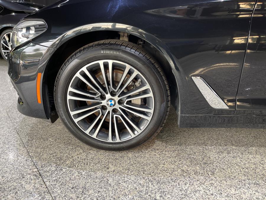 Used BMW 5 Series 530i xDrive Sedan 2018 | Dream Car Gallery. Woodbury, New York Used BMW 5 Series 530i xDrive Sedan 2018 | Dream Car Gallery. Woodbury, New York
