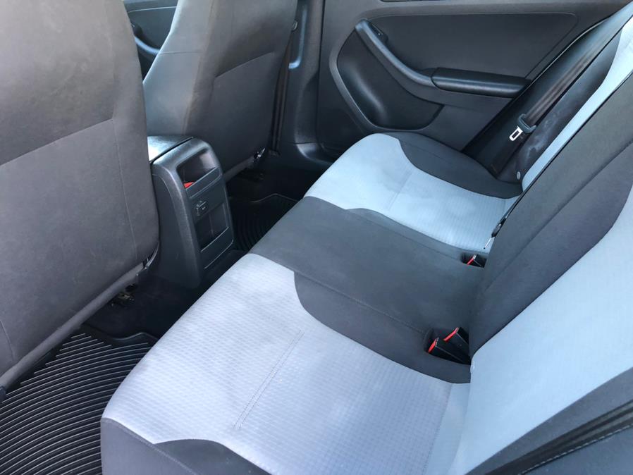Used Volkswagen Jetta 1.4T S Manual 2017 | Rockland Motor Company. Rockland, Maine Used Volkswagen Jetta 1.4T S Manual 2017 | Rockland Motor Company. Rockland, Maine