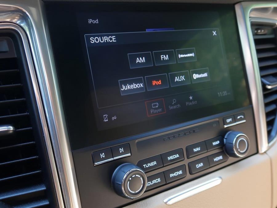 Used Porsche Macan Base 2018 | Auto Expo Ent Inc.. Great Neck, New York Used Porsche Macan Base 2018 | Auto Expo Ent Inc.. Great Neck, New York