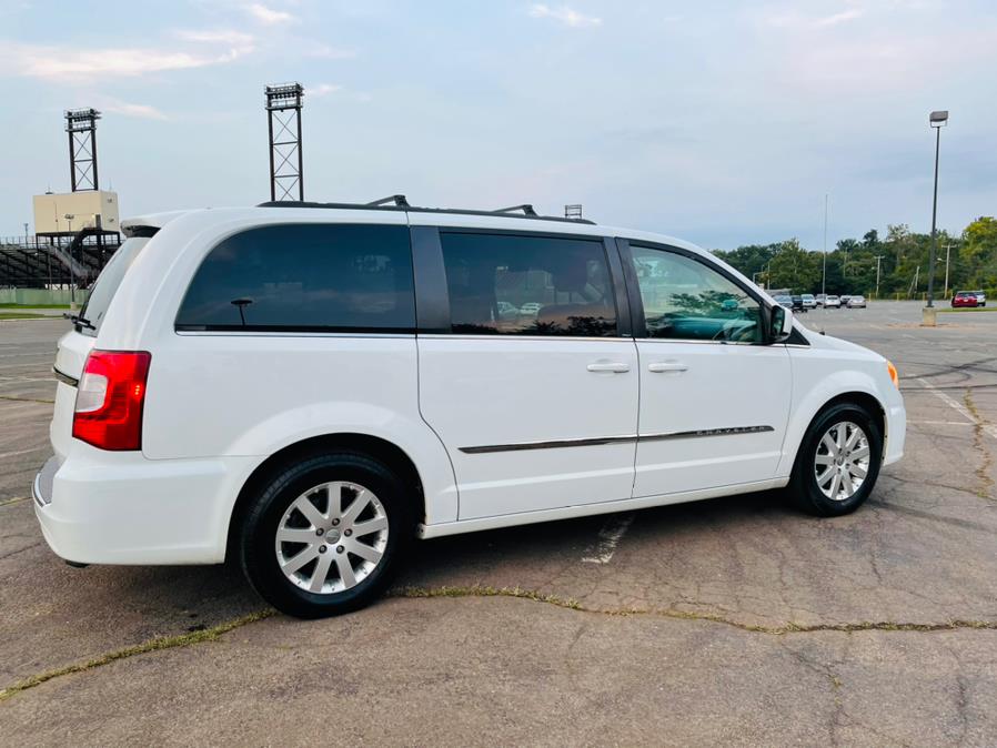 2014 Chrysler Town & Country 4dr Wgn Touring, available for sale in New Britain, Connecticut | Supreme Automotive. New Britain, Connecticut 2014 Chrysler Town & Country 4dr Wgn Touring, available for sale in New Britain, Connecticut | Supreme Automotive. New Britain, Connecticut