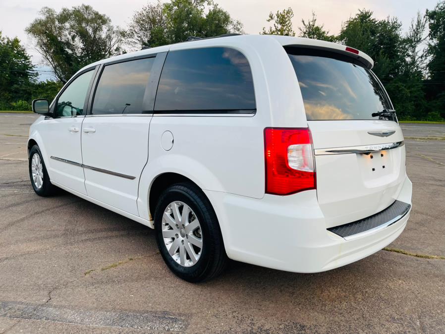 2014 Chrysler Town & Country 4dr Wgn Touring, available for sale in New Britain, Connecticut | Supreme Automotive. New Britain, Connecticut 2014 Chrysler Town & Country 4dr Wgn Touring, available for sale in New Britain, Connecticut | Supreme Automotive. New Britain, Connecticut