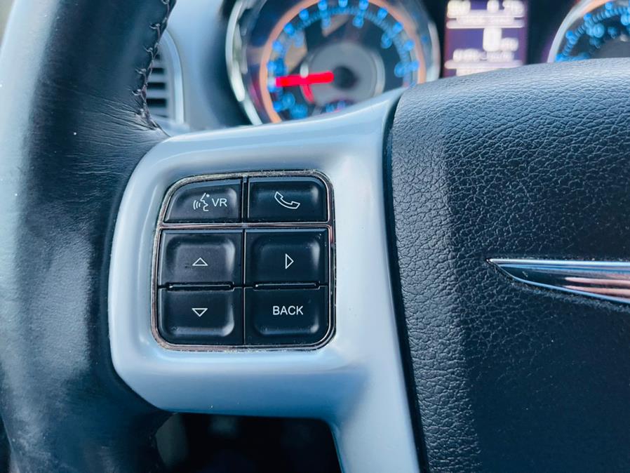 2014 Chrysler Town & Country 4dr Wgn Touring, available for sale in New Britain, Connecticut | Supreme Automotive. New Britain, Connecticut 2014 Chrysler Town & Country 4dr Wgn Touring, available for sale in New Britain, Connecticut | Supreme Automotive. New Britain, Connecticut