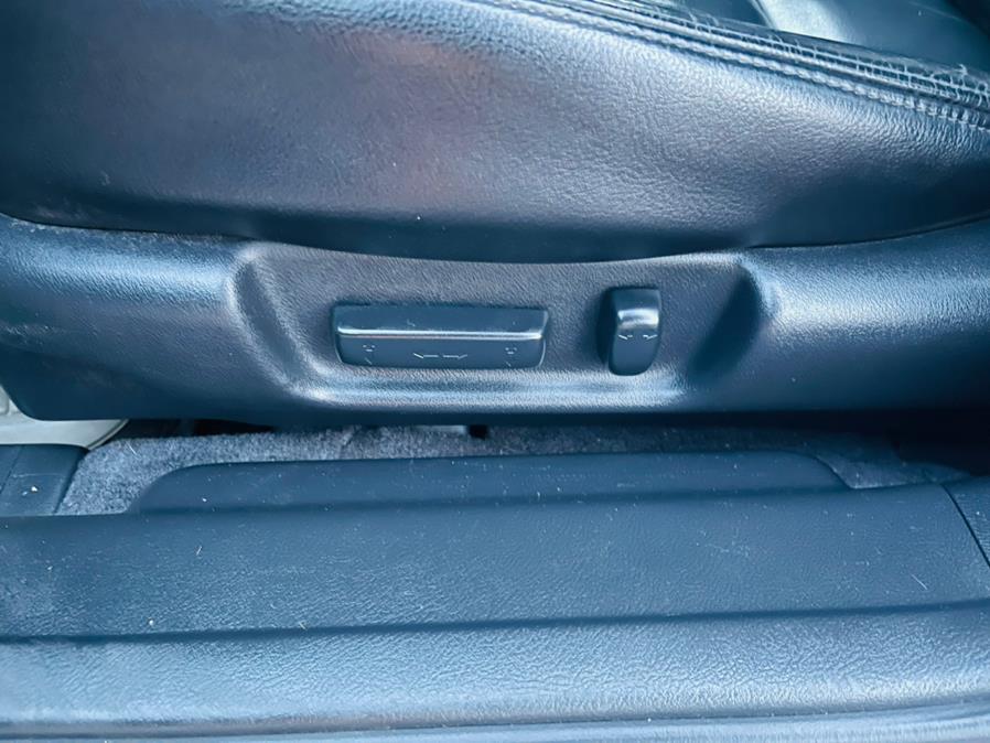 Used Honda Accord Sdn EX Auto V6 ULEV w/Leather/XM 2004 | Supreme Automotive. New Britain, Connecticut Used Honda Accord Sdn EX Auto V6 ULEV w/Leather/XM 2004 | Supreme Automotive. New Britain, Connecticut