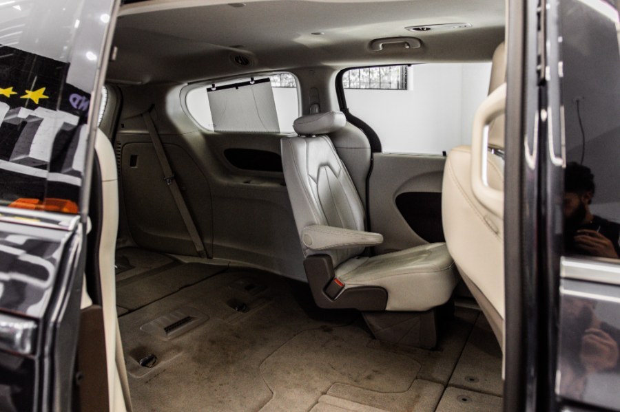 Used Chrysler Pacifica Touring L FWD 2020 | 26 Motors Long Island. ELMONT, New York Used Chrysler Pacifica Touring L FWD 2020 | 26 Motors Long Island. ELMONT, New York