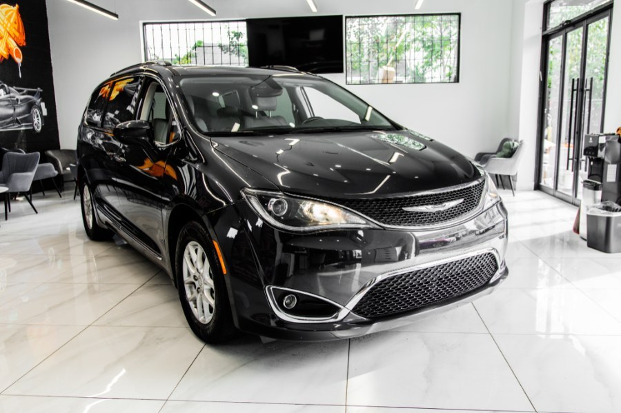 Used Chrysler Pacifica Touring L FWD 2020 | 26 Motors Long Island. ELMONT, New York Used Chrysler Pacifica Touring L FWD 2020 | 26 Motors Long Island. ELMONT, New York
