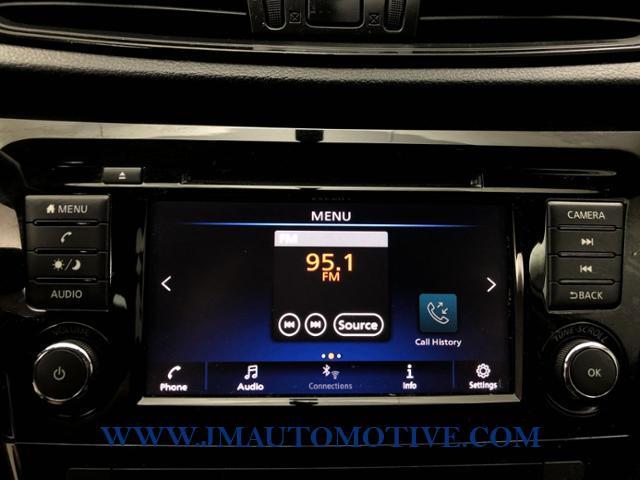 2018 Nissan Rogue AWD SV, available for sale in Naugatuck, Connecticut | J&M Automotive Sls&Svc LLC. Naugatuck, Connecticut 2018 Nissan Rogue AWD SV, available for sale in Naugatuck, Connecticut | J&M Automotive Sls&Svc LLC. Naugatuck, Connecticut