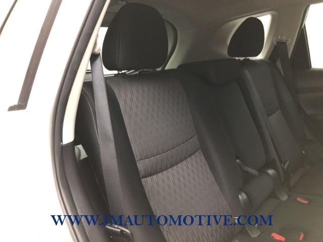 2018 Nissan Rogue AWD SV, available for sale in Naugatuck, Connecticut | J&M Automotive Sls&Svc LLC. Naugatuck, Connecticut 2018 Nissan Rogue AWD SV, available for sale in Naugatuck, Connecticut | J&M Automotive Sls&Svc LLC. Naugatuck, Connecticut
