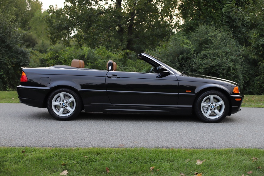 2002 BMW 3-Series 325Ci 2dr Convertible, available for sale in North Salem, New York | Meccanic Shop North Inc. North Salem, New York 2002 BMW 3-Series 325Ci 2dr Convertible, available for sale in North Salem, New York | Meccanic Shop North Inc. North Salem, New York
