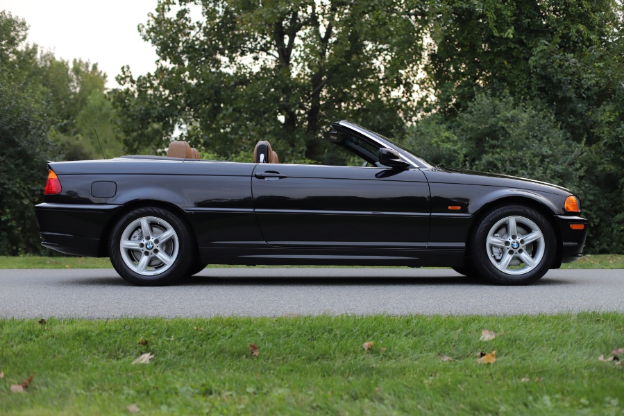 2002 BMW 3-Series 325Ci 2dr Convertible, available for sale in North Salem, New York | Meccanic Shop North Inc. North Salem, New York 2002 BMW 3-Series 325Ci 2dr Convertible, available for sale in North Salem, New York | Meccanic Shop North Inc. North Salem, New York