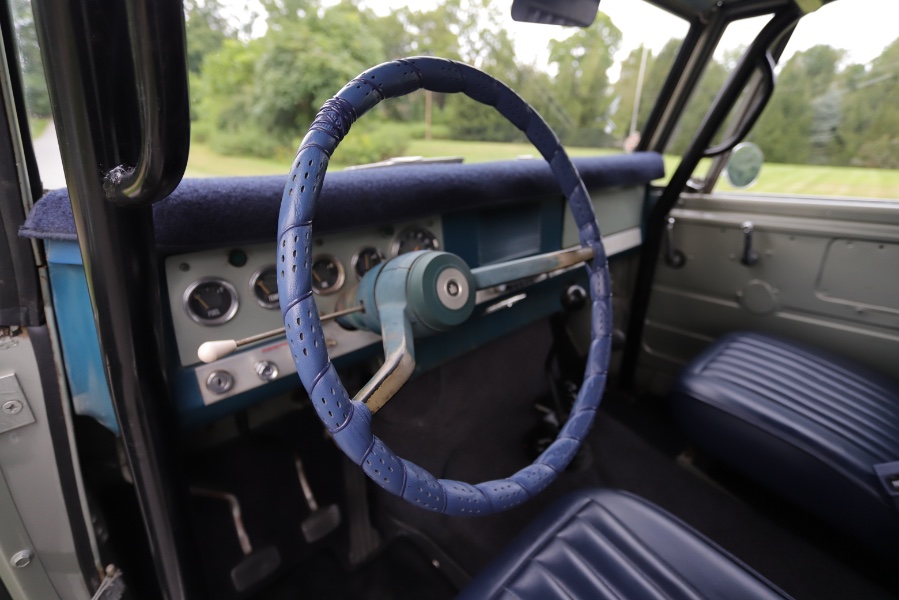 1970 Interntional Scout Scout, available for sale in North Salem, New York | Meccanic Shop North Inc. North Salem, New York 1970 Interntional Scout Scout, available for sale in North Salem, New York | Meccanic Shop North Inc. North Salem, New York
