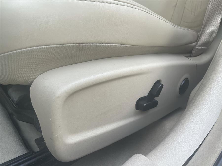 2013 Chrysler 300 4dr Sdn AWD, available for sale in Elida, Ohio | Josh's All Under Ten LLC. Elida, Ohio 2013 Chrysler 300 4dr Sdn AWD, available for sale in Elida, Ohio | Josh's All Under Ten LLC. Elida, Ohio