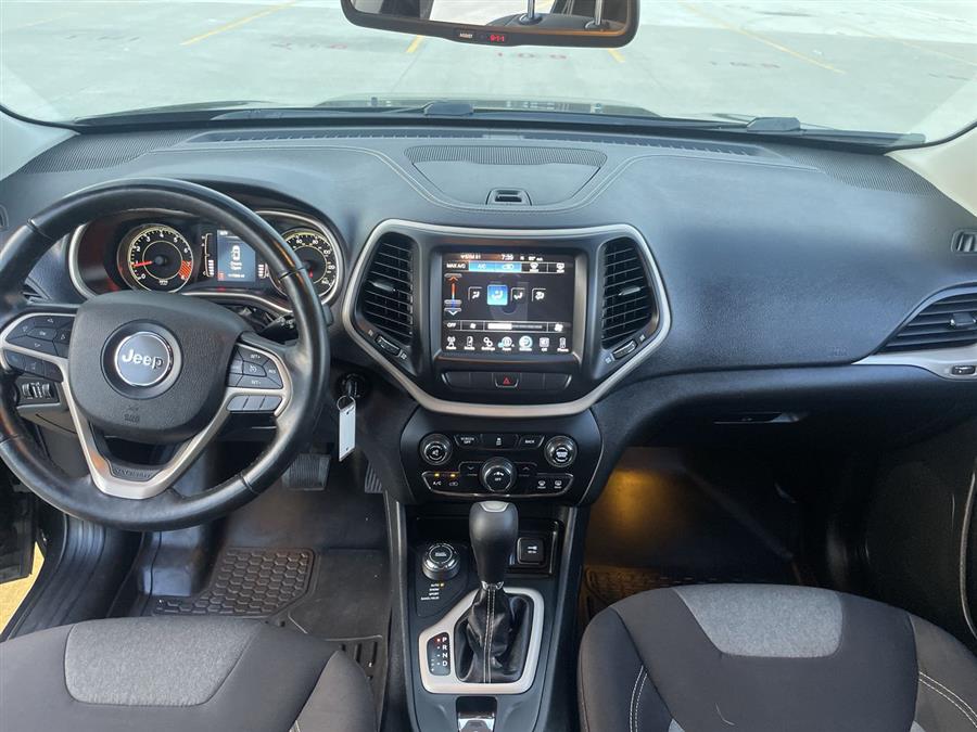 2014 Jeep Cherokee 4WD 4dr Latitude, available for sale in Elida, Ohio | Josh's All Under Ten LLC. Elida, Ohio 2014 Jeep Cherokee 4WD 4dr Latitude, available for sale in Elida, Ohio | Josh's All Under Ten LLC. Elida, Ohio