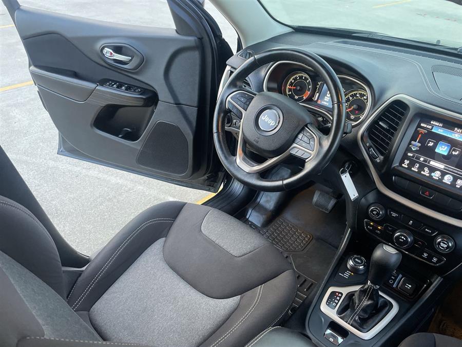 2014 Jeep Cherokee 4WD 4dr Latitude, available for sale in Elida, Ohio | Josh's All Under Ten LLC. Elida, Ohio 2014 Jeep Cherokee 4WD 4dr Latitude, available for sale in Elida, Ohio | Josh's All Under Ten LLC. Elida, Ohio