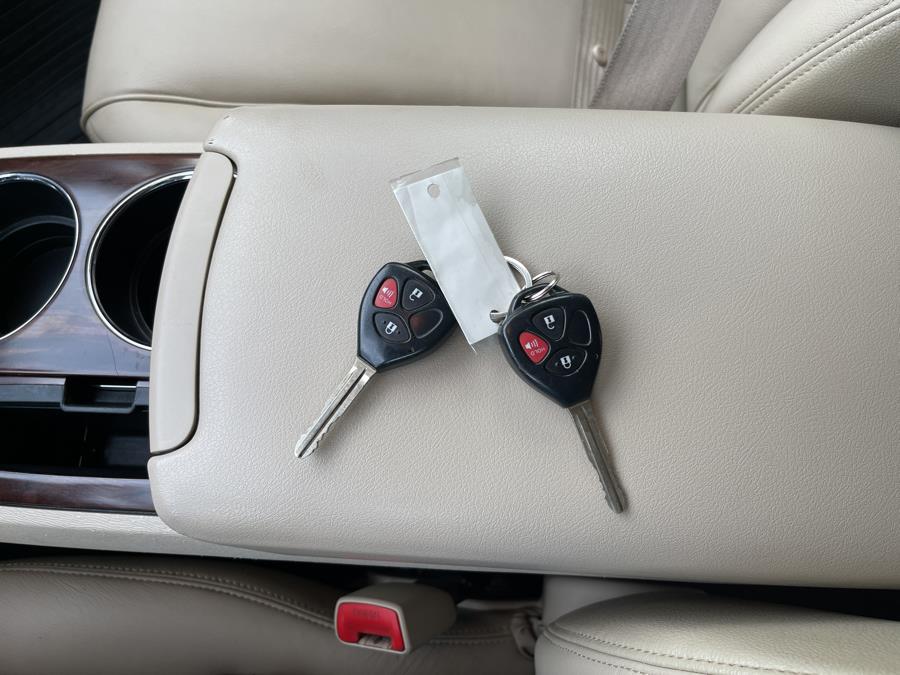 2013 Toyota Venza 4dr Wgn I4 AWD LE (Natl), available for sale in Ashland, Massachusetts | New Beginning Auto Service Inc. Ashland, Massachusetts 2013 Toyota Venza 4dr Wgn I4 AWD LE (Natl), available for sale in Ashland, Massachusetts | New Beginning Auto Service Inc. Ashland, Massachusetts