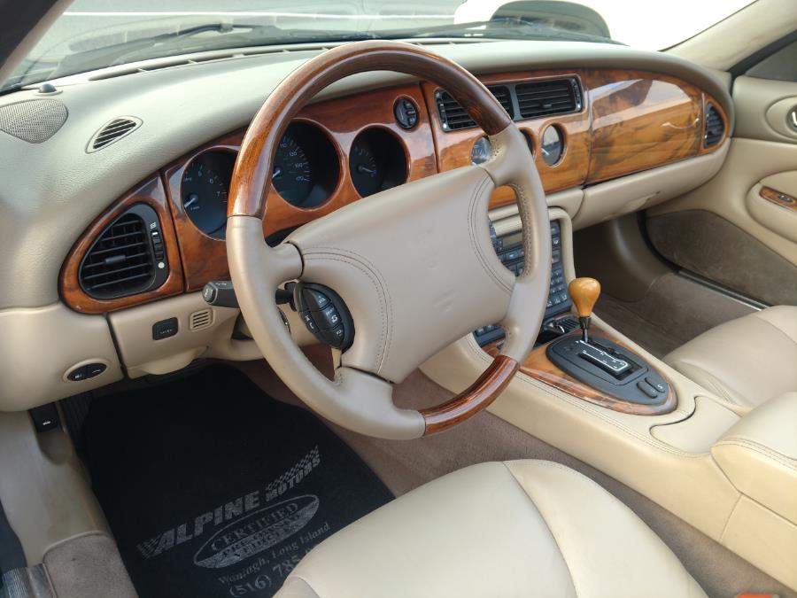 Used Jaguar XK8 2dr Convertible 2000 | Alpine Motors Inc. Wantagh, New York Used Jaguar XK8 2dr Convertible 2000 | Alpine Motors Inc. Wantagh, New York