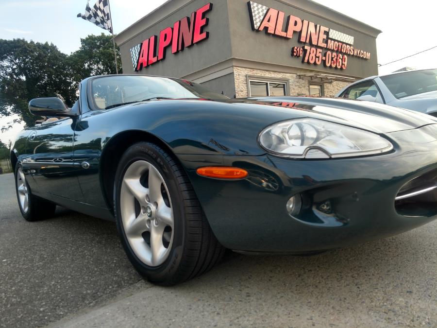 Used Jaguar XK8 2dr Convertible 2000 | Alpine Motors Inc. Wantagh, New York Used Jaguar XK8 2dr Convertible 2000 | Alpine Motors Inc. Wantagh, New York