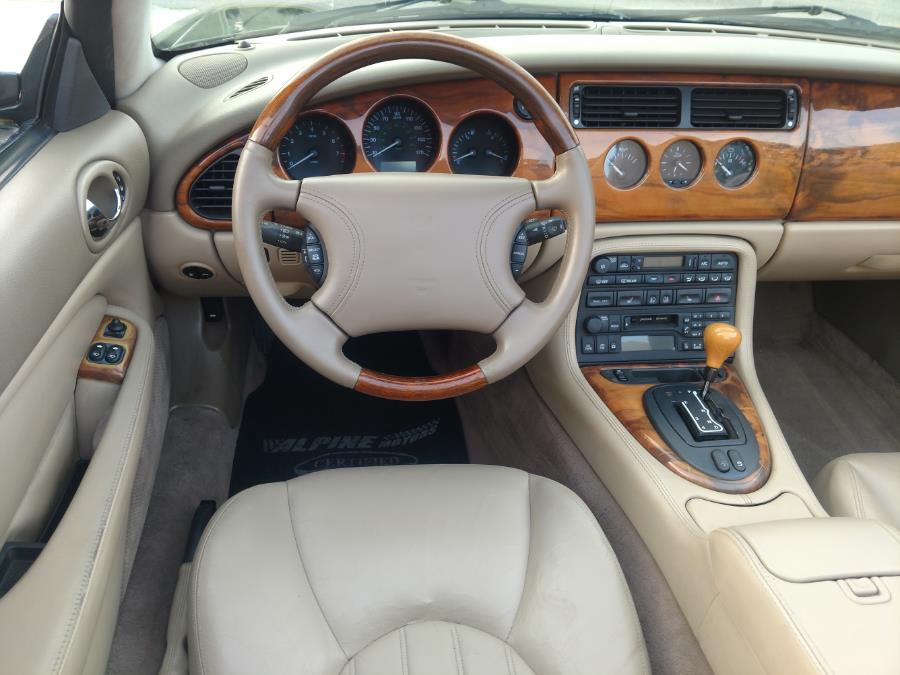 Used Jaguar XK8 2dr Convertible 2000 | Alpine Motors Inc. Wantagh, New York Used Jaguar XK8 2dr Convertible 2000 | Alpine Motors Inc. Wantagh, New York
