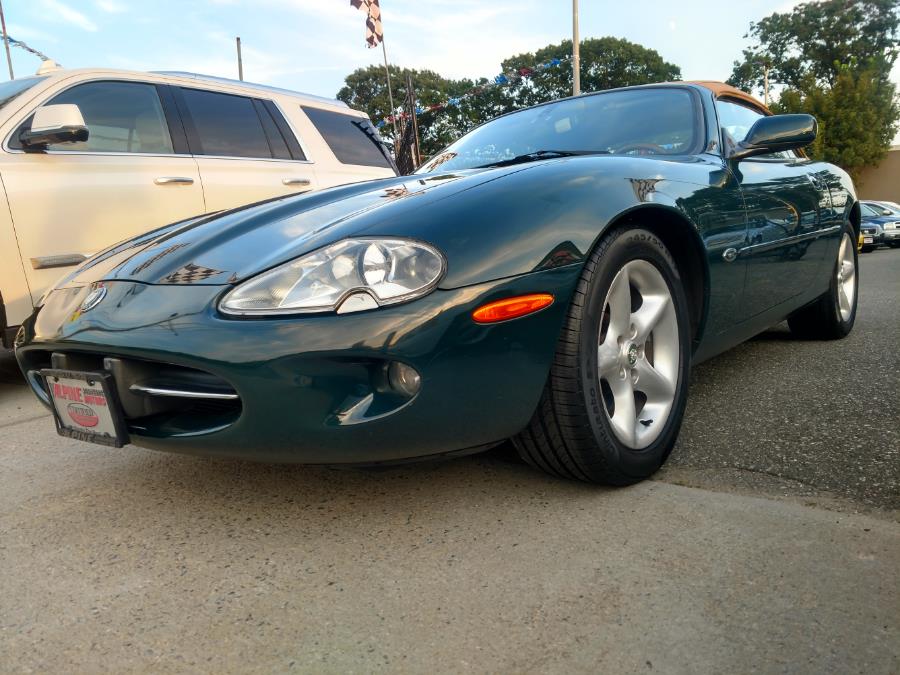 Used Jaguar XK8 2dr Convertible 2000 | Alpine Motors Inc. Wantagh, New York Used Jaguar XK8 2dr Convertible 2000 | Alpine Motors Inc. Wantagh, New York