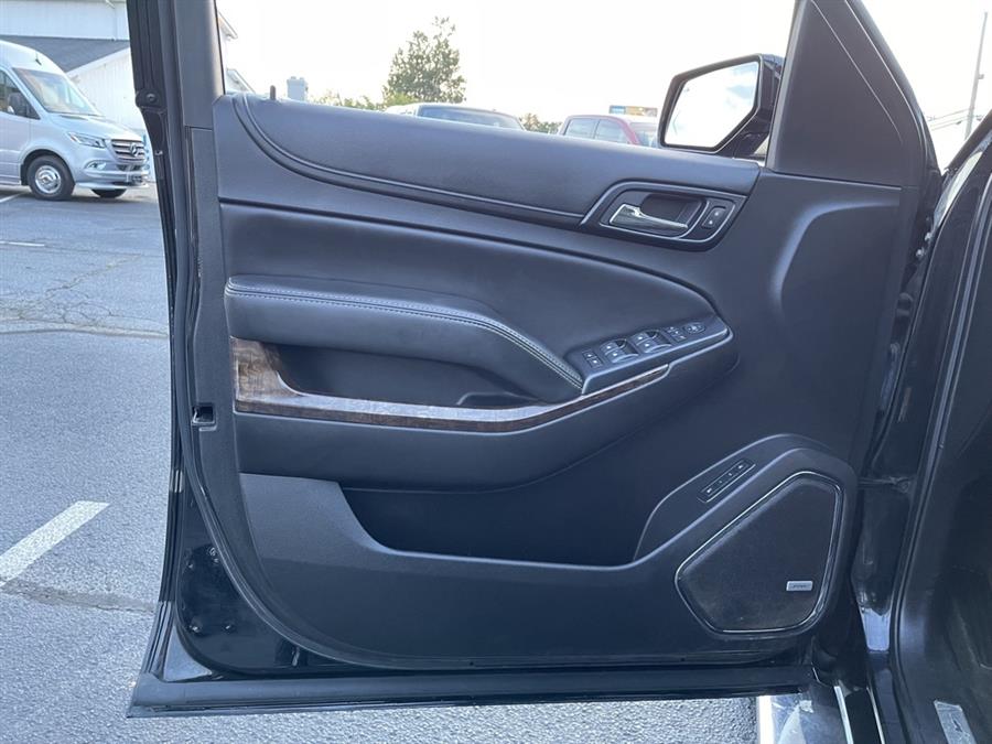 Used Chevrolet Suburban LT 1500 4x4 4dr SUV 2017 | Elite Imports LLC. West Chester, Ohio Used Chevrolet Suburban LT 1500 4x4 4dr SUV 2017 | Elite Imports LLC. West Chester, Ohio