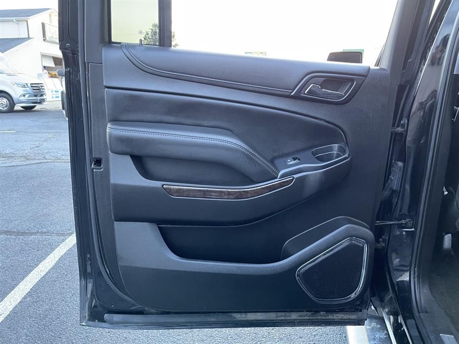 Used Chevrolet Suburban LT 1500 4x4 4dr SUV 2017 | Elite Imports LLC. West Chester, Ohio Used Chevrolet Suburban LT 1500 4x4 4dr SUV 2017 | Elite Imports LLC. West Chester, Ohio