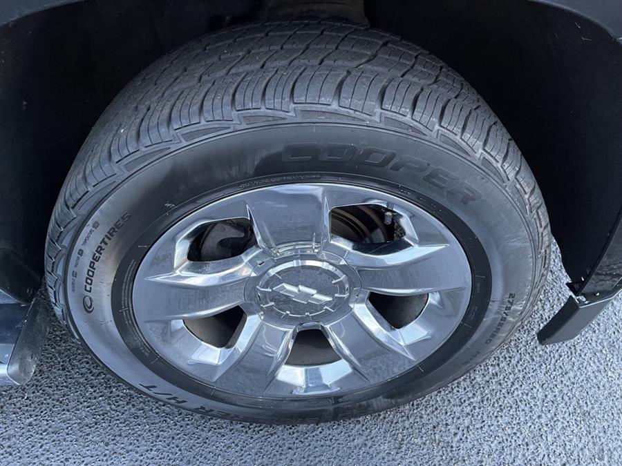 Used Chevrolet Suburban LT 1500 4x4 4dr SUV 2017 | Elite Imports LLC. West Chester, Ohio Used Chevrolet Suburban LT 1500 4x4 4dr SUV 2017 | Elite Imports LLC. West Chester, Ohio