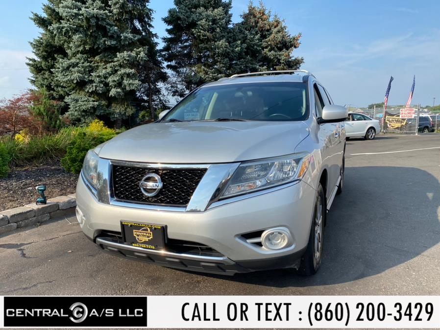 2014 Nissan Pathfinder 4WD 4dr SV, available for sale in East Windsor, Connecticut | Central A/S LLC. East Windsor, Connecticut