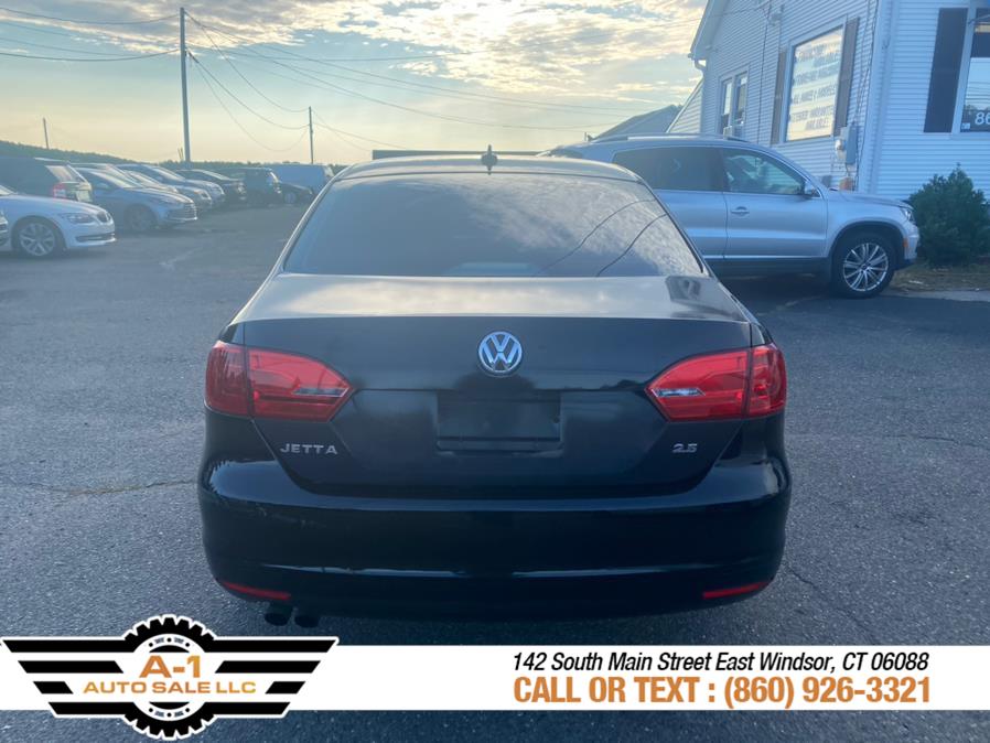 2013 Volkswagen Jetta Sedan 4dr Auto SE PZEV *Ltd Avail*, available for sale in East Windsor, Connecticut | A1 Auto Sale LLC. East Windsor, Connecticut 2013 Volkswagen Jetta Sedan 4dr Auto SE PZEV *Ltd Avail*, available for sale in East Windsor, Connecticut | A1 Auto Sale LLC. East Windsor, Connecticut