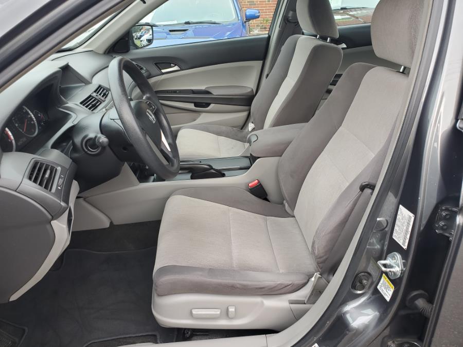 2009 Honda Accord Sdn 4dr I4 Auto LX-P, available for sale in South Windsor, Connecticut | Mike And Tony Auto Sales, Inc. South Windsor, Connecticut 2009 Honda Accord Sdn 4dr I4 Auto LX-P, available for sale in South Windsor, Connecticut | Mike And Tony Auto Sales, Inc. South Windsor, Connecticut