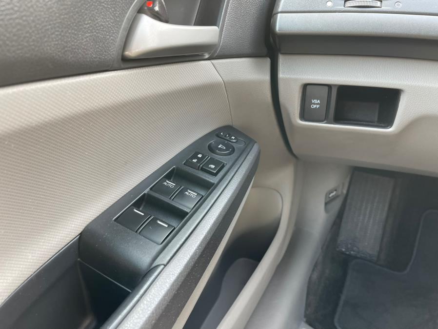 2009 Honda Accord Sdn 4dr I4 Auto LX-P, available for sale in South Windsor, Connecticut | Mike And Tony Auto Sales, Inc. South Windsor, Connecticut 2009 Honda Accord Sdn 4dr I4 Auto LX-P, available for sale in South Windsor, Connecticut | Mike And Tony Auto Sales, Inc. South Windsor, Connecticut