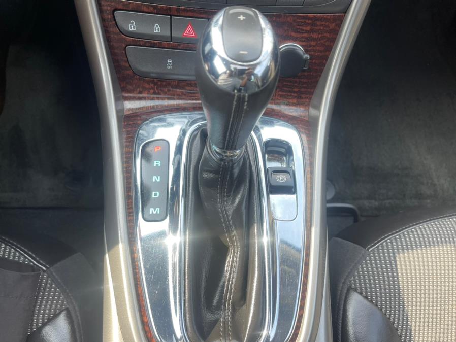 Used Chevrolet Malibu 4dr Sdn LT w/3LT 2013 | Mike And Tony Auto Sales, Inc. South Windsor, Connecticut Used Chevrolet Malibu 4dr Sdn LT w/3LT 2013 | Mike And Tony Auto Sales, Inc. South Windsor, Connecticut