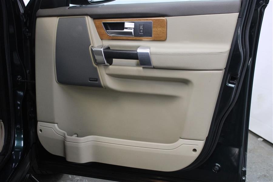 2016 Land Rover Lr4 HSE, available for sale in Paterson, New Jersey | Fast Track Motors. Paterson, New Jersey 2016 Land Rover Lr4 HSE, available for sale in Paterson, New Jersey | Fast Track Motors. Paterson, New Jersey