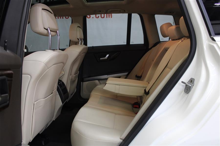 2014 Mercedes-benz Glk 350, available for sale in Paterson, New Jersey | Fast Track Motors. Paterson, New Jersey 2014 Mercedes-benz Glk 350, available for sale in Paterson, New Jersey | Fast Track Motors. Paterson, New Jersey