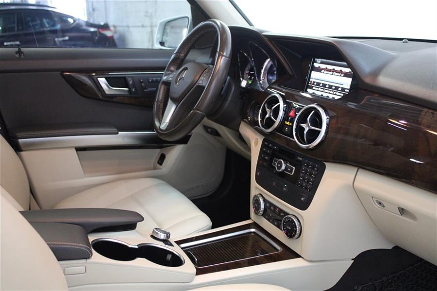 2014 Mercedes-benz Glk 350, available for sale in Paterson, New Jersey | Fast Track Motors. Paterson, New Jersey 2014 Mercedes-benz Glk 350, available for sale in Paterson, New Jersey | Fast Track Motors. Paterson, New Jersey