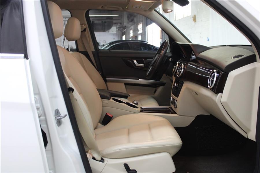 2014 Mercedes-benz Glk 350, available for sale in Paterson, New Jersey | Fast Track Motors. Paterson, New Jersey 2014 Mercedes-benz Glk 350, available for sale in Paterson, New Jersey | Fast Track Motors. Paterson, New Jersey
