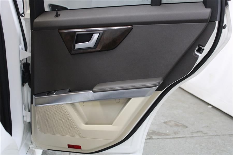 2014 Mercedes-benz Glk 350, available for sale in Paterson, New Jersey | Fast Track Motors. Paterson, New Jersey 2014 Mercedes-benz Glk 350, available for sale in Paterson, New Jersey | Fast Track Motors. Paterson, New Jersey