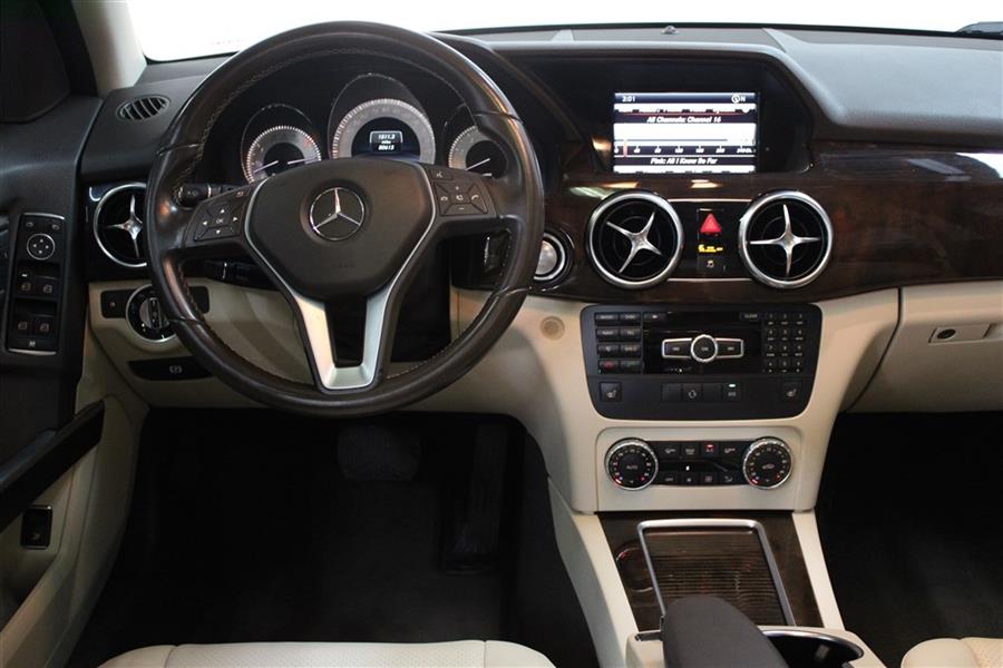 2014 Mercedes-benz Glk 350, available for sale in Paterson, New Jersey | Fast Track Motors. Paterson, New Jersey 2014 Mercedes-benz Glk 350, available for sale in Paterson, New Jersey | Fast Track Motors. Paterson, New Jersey
