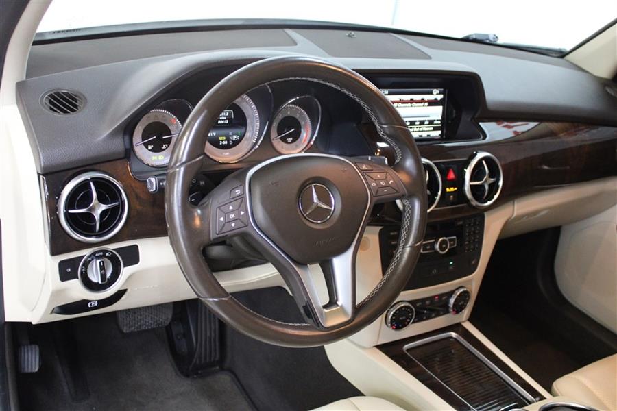 2014 Mercedes-benz Glk 350, available for sale in Paterson, New Jersey | Fast Track Motors. Paterson, New Jersey 2014 Mercedes-benz Glk 350, available for sale in Paterson, New Jersey | Fast Track Motors. Paterson, New Jersey