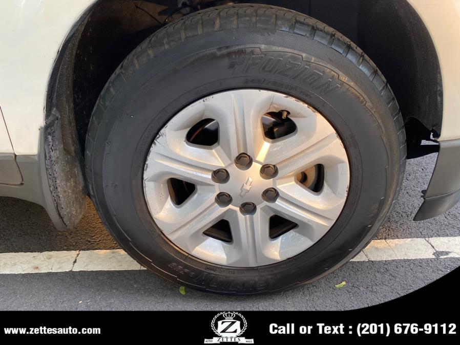 Used Chevrolet Traverse AWD 4dr LS 2010 | Zettes Auto Mall. Jersey City, New Jersey Used Chevrolet Traverse AWD 4dr LS 2010 | Zettes Auto Mall. Jersey City, New Jersey