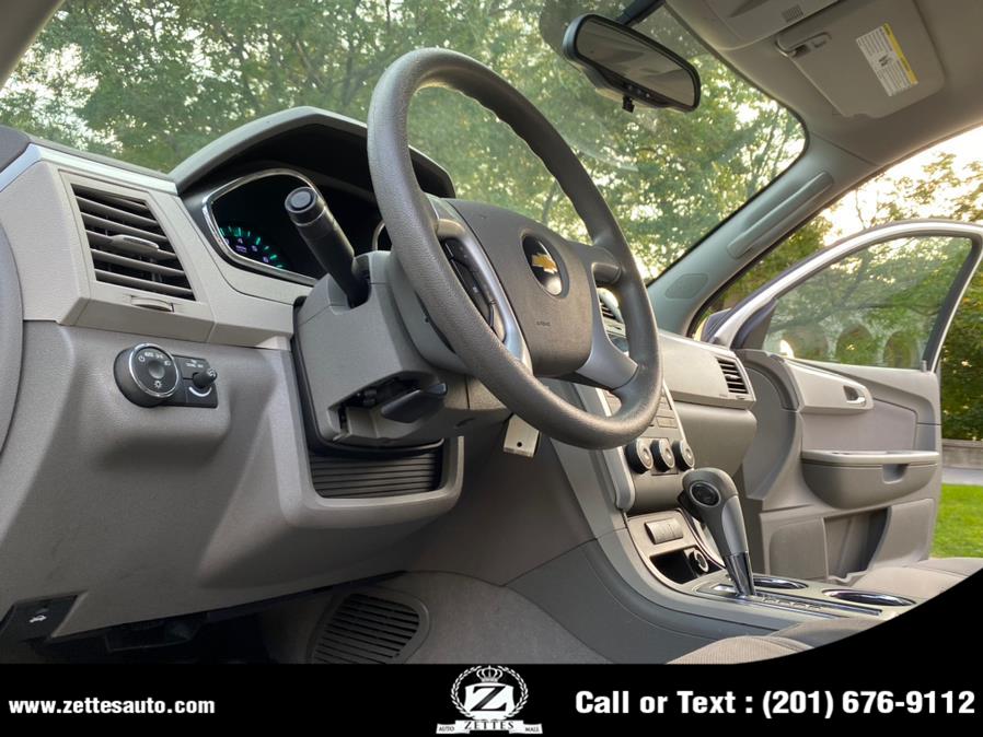 Used Chevrolet Traverse AWD 4dr LS 2010 | Zettes Auto Mall. Jersey City, New Jersey Used Chevrolet Traverse AWD 4dr LS 2010 | Zettes Auto Mall. Jersey City, New Jersey