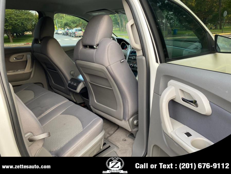 Used Chevrolet Traverse AWD 4dr LS 2010 | Zettes Auto Mall. Jersey City, New Jersey Used Chevrolet Traverse AWD 4dr LS 2010 | Zettes Auto Mall. Jersey City, New Jersey