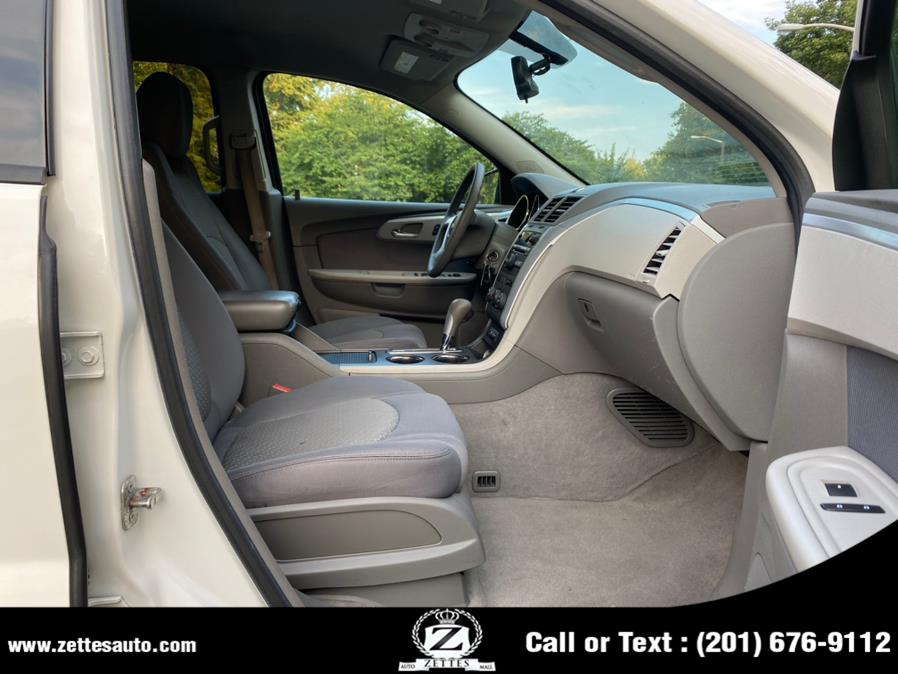 Used Chevrolet Traverse AWD 4dr LS 2010 | Zettes Auto Mall. Jersey City, New Jersey Used Chevrolet Traverse AWD 4dr LS 2010 | Zettes Auto Mall. Jersey City, New Jersey