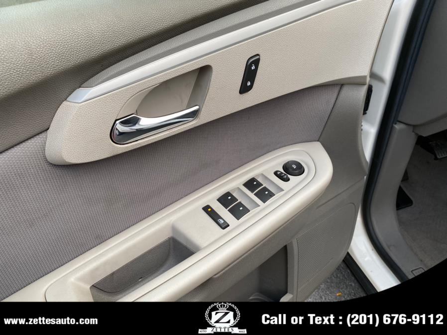 Used Chevrolet Traverse AWD 4dr LS 2010 | Zettes Auto Mall. Jersey City, New Jersey Used Chevrolet Traverse AWD 4dr LS 2010 | Zettes Auto Mall. Jersey City, New Jersey